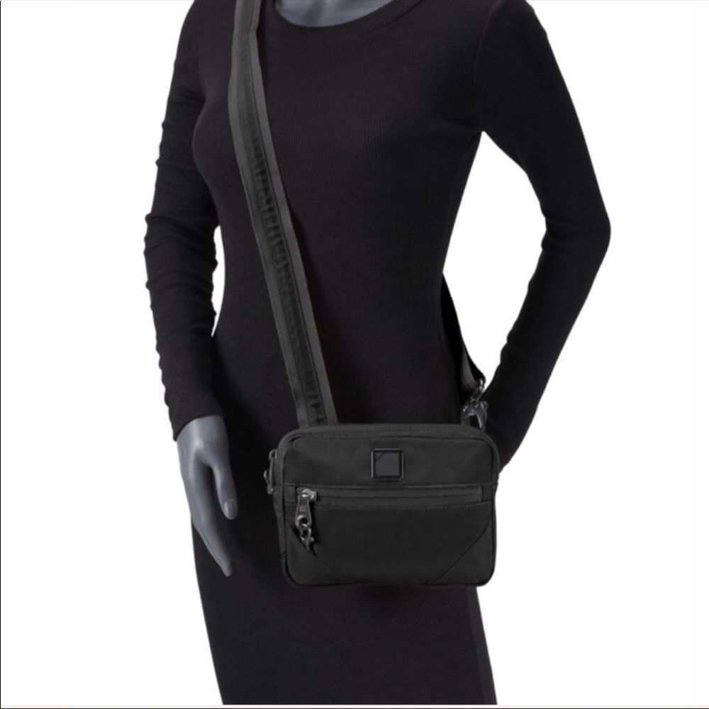 Lewis N Clark Secura RFID Blocking Anti-Theft